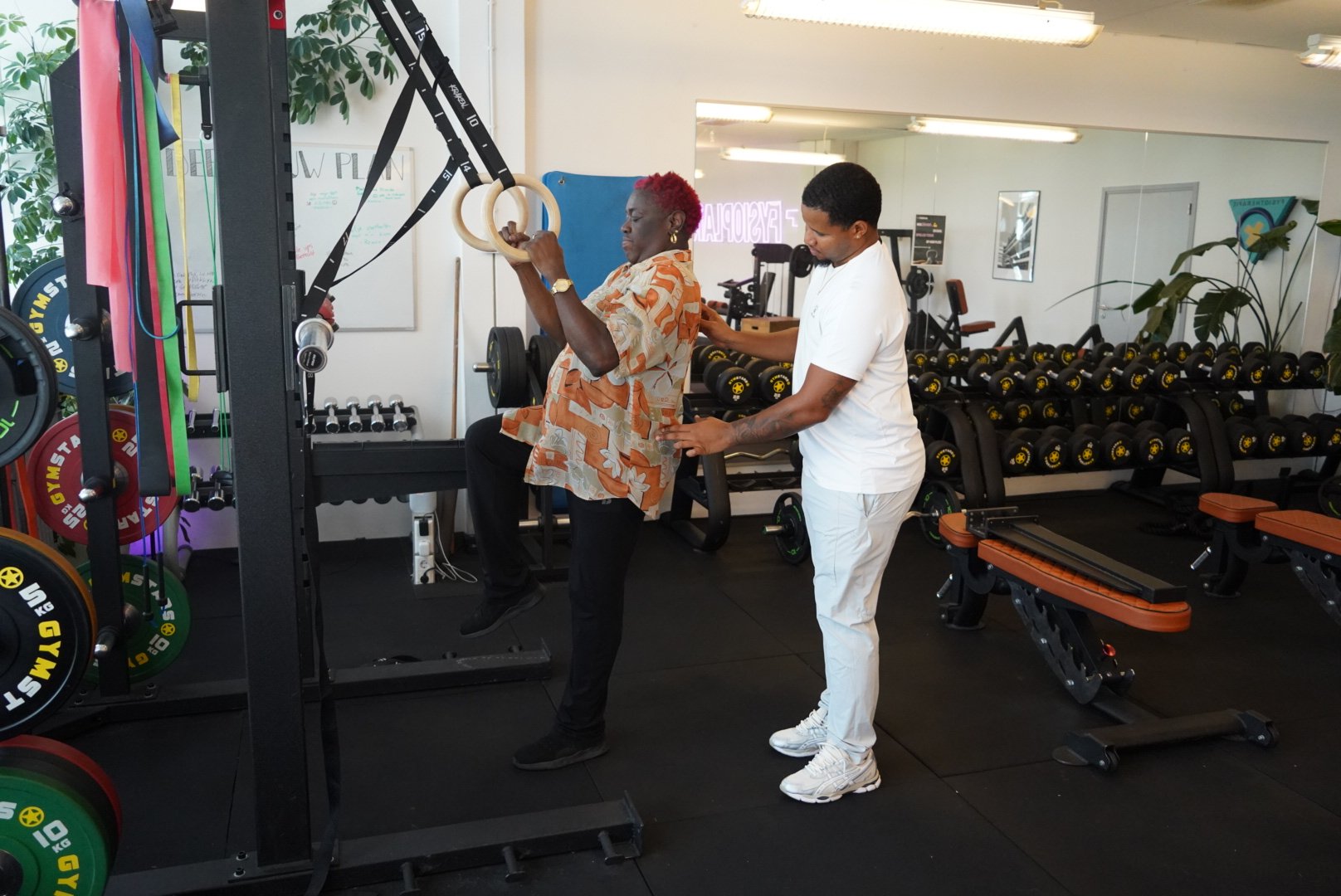 Begeleid oefenen in de gym van De Boei