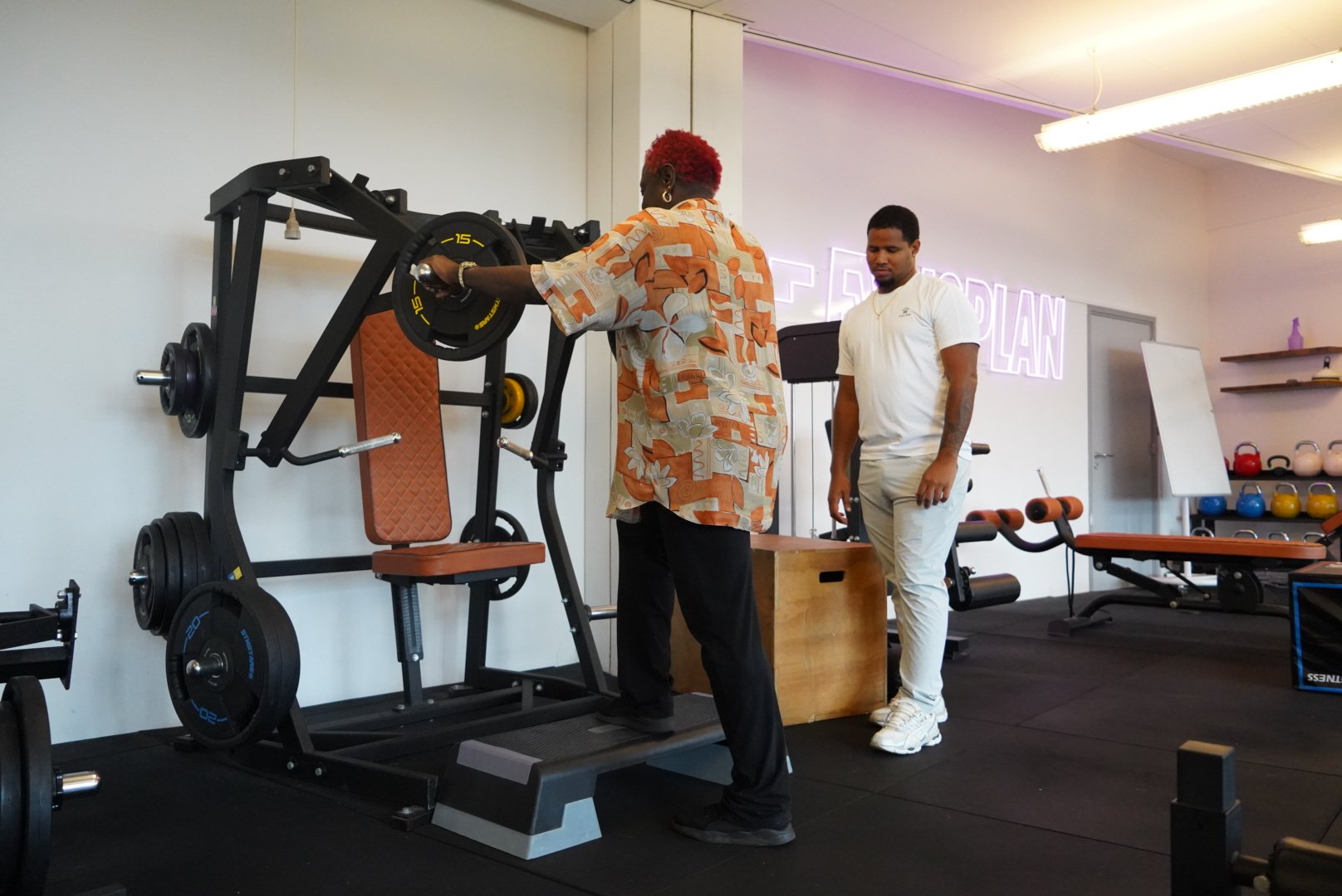 Krachttraining onder begeleiding van de fysiotherapeut